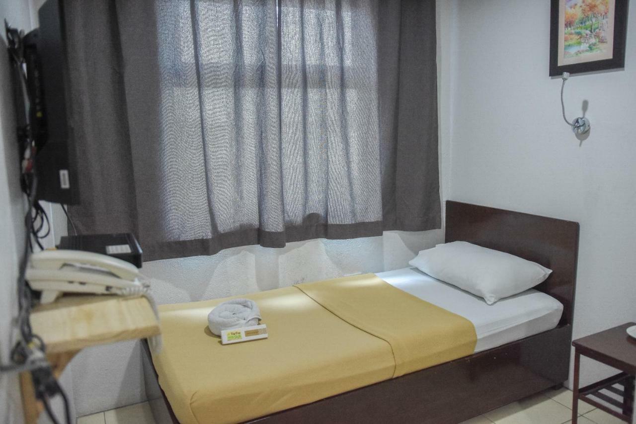 Tiptop Tower Suite Inn Dumaguete City Exterior foto