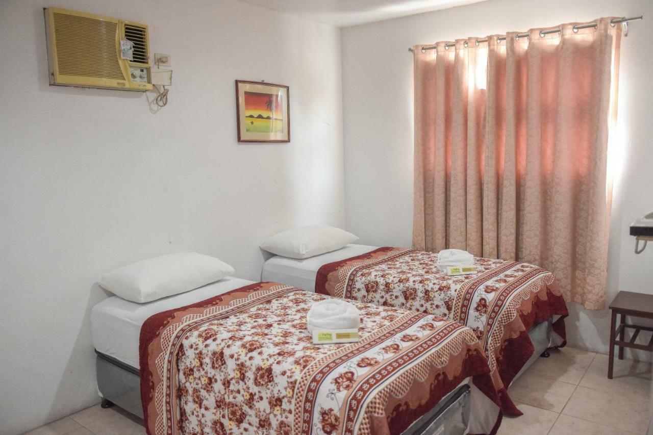 Tiptop Tower Suite Inn Dumaguete City Exterior foto
