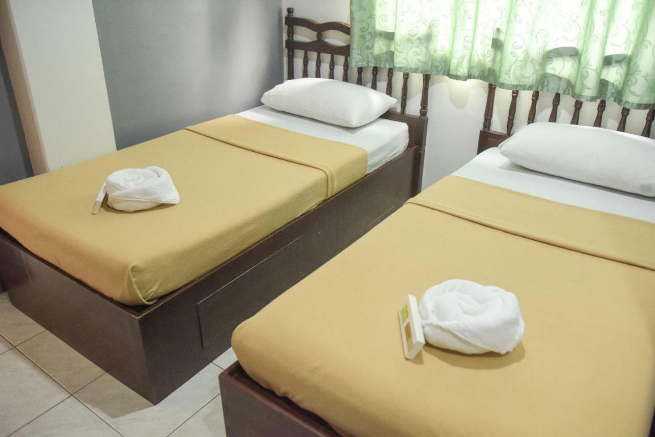 Tiptop Tower Suite Inn Dumaguete City Exterior foto